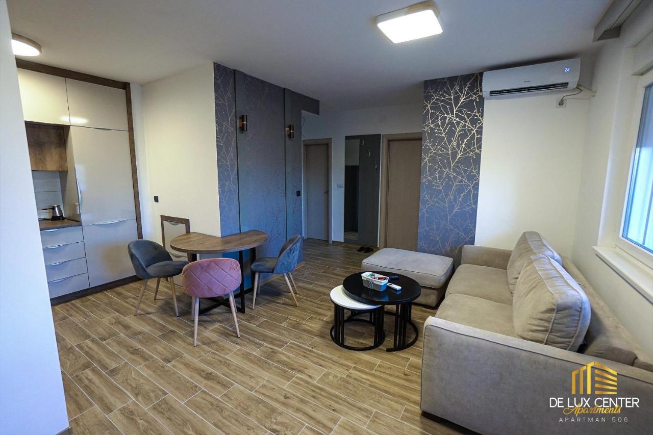 Delux Center Apartments Indija 外观 照片